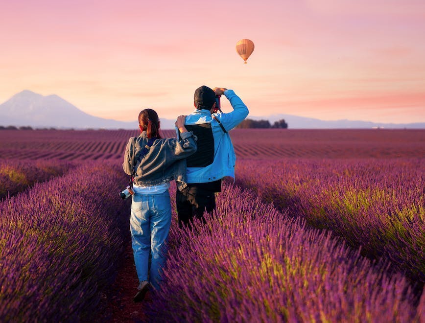 photo asian asia travel farm sunny flower horizontal happy floral lady romance couple passion sky natural plant love man relationship together lavander lover outdoor french provence nature valensole woman europe girl bloom sunset vacation romantic landscape photographer canera day valentines summer france female field lavender purple traveller air hot balloon person human